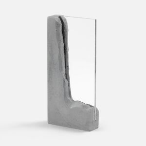 Стела Rocktica с логотипом