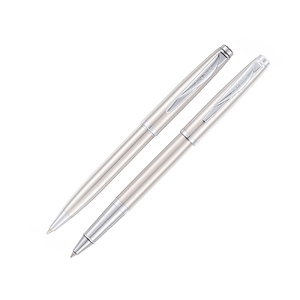 Набор Pierre Cardin PEN&PEN: ручка шариковая + роллер. Цвет - серебристый. Упаковка Е. с логотипом