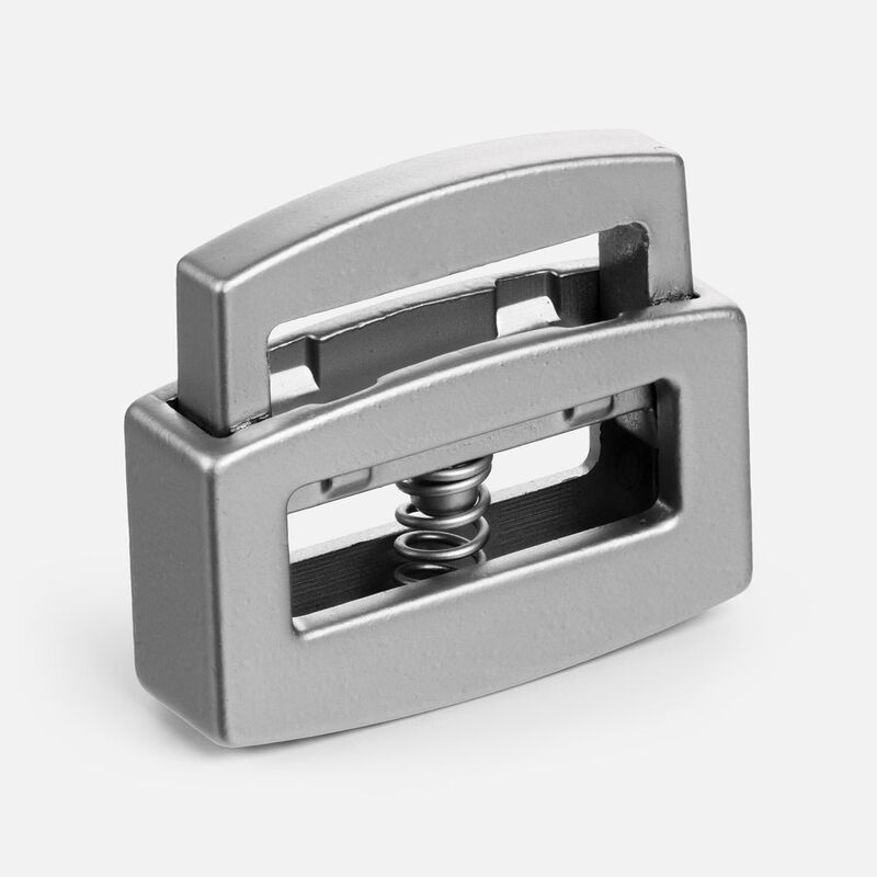 Фиксатор для шнура Latch, серебристый с логотипом