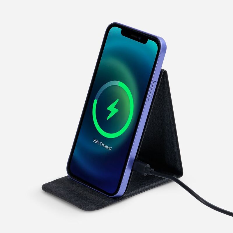 Подставка для смартфона с беспроводной зарядкой Kickstand, серая с логотипом