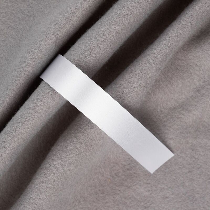 Лента сатиновая Satin 20 XXL, белая, 210 см с логотипом