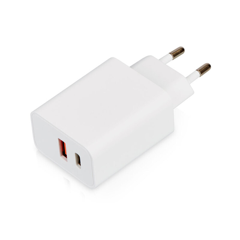 Сетевое зарядное устройство c выходами USB-A и USB-C «Recharger Pro», быстрая зарядка QC/PD, 30 Вт, белый с логотипом