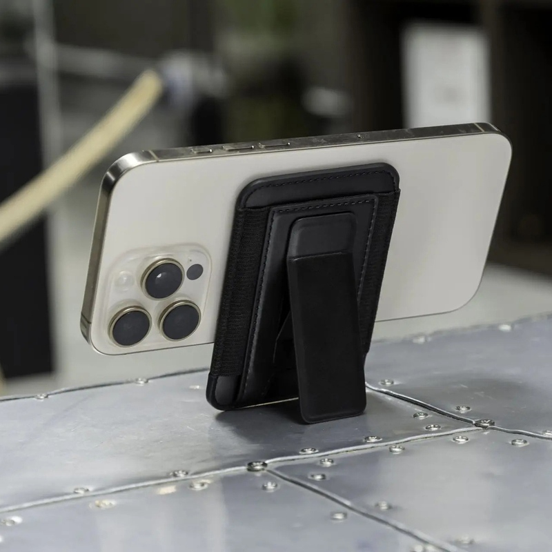 Картхолдер magsafe с подставкой для смартфона «Wally stand», черный с логотипом